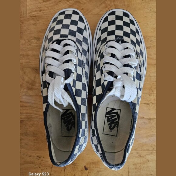 Vans Ward Unisex Canvas Checkerboard Sneaker Black & white size 8 women 6.5 Men - Picture 3 of 11